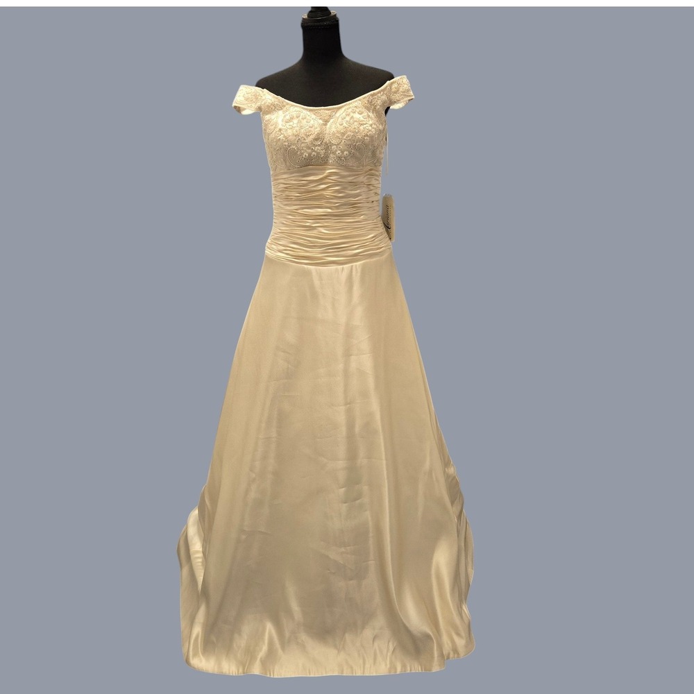Ariana Bill Pesce Silk Wedding Dress 8 Diamond White Off Shoulder Beaded Train